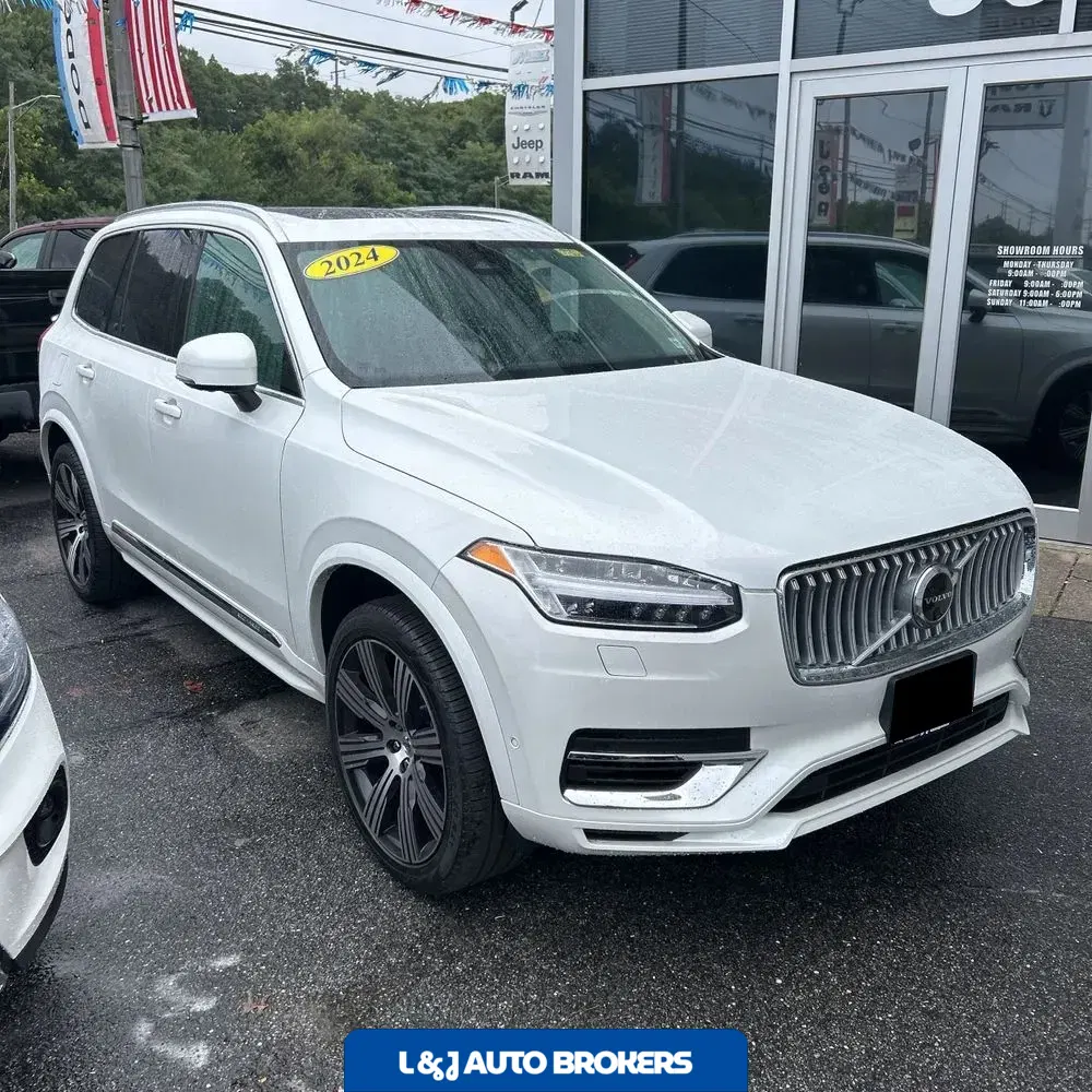 2024 Volvo XC90 T8 - Plus PHEV