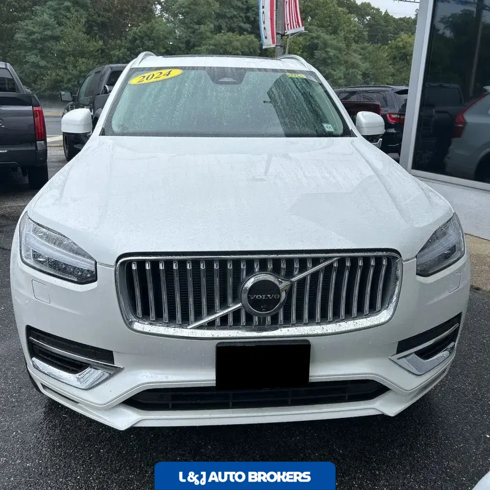 2024 Volvo XC90 T8 - Plus PHEV