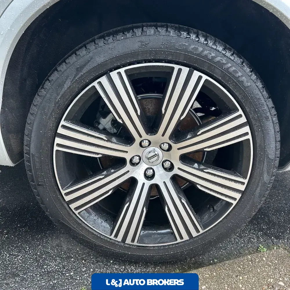 2024 Volvo XC90 T8 - Plus PHEV