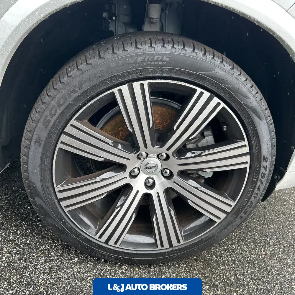 2024 Volvo XC90 T8 - Plus PHEV
