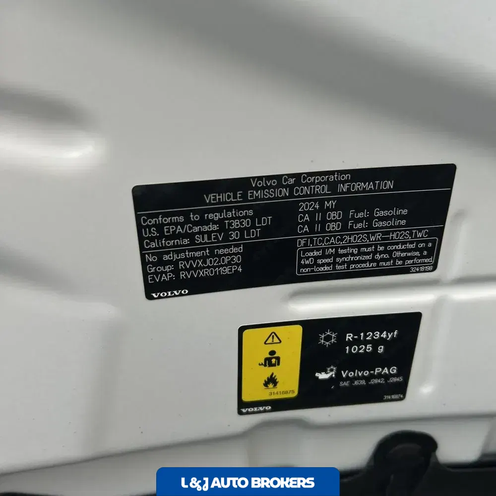 2024 Volvo XC90 T8 - Plus PHEV