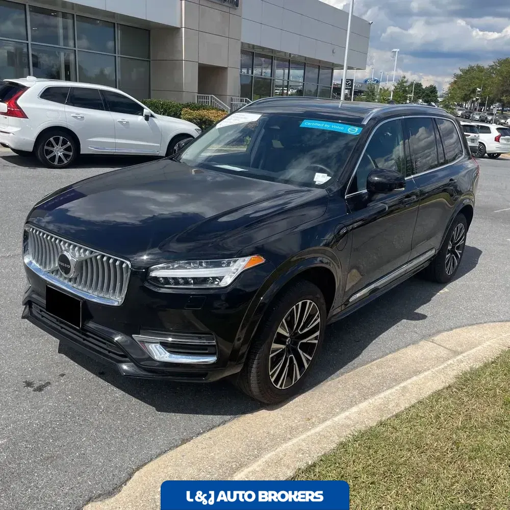 2024 Volvo XC90 T8 - Plus PHEV