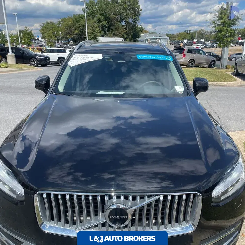 2024 Volvo XC90 T8 - Plus PHEV