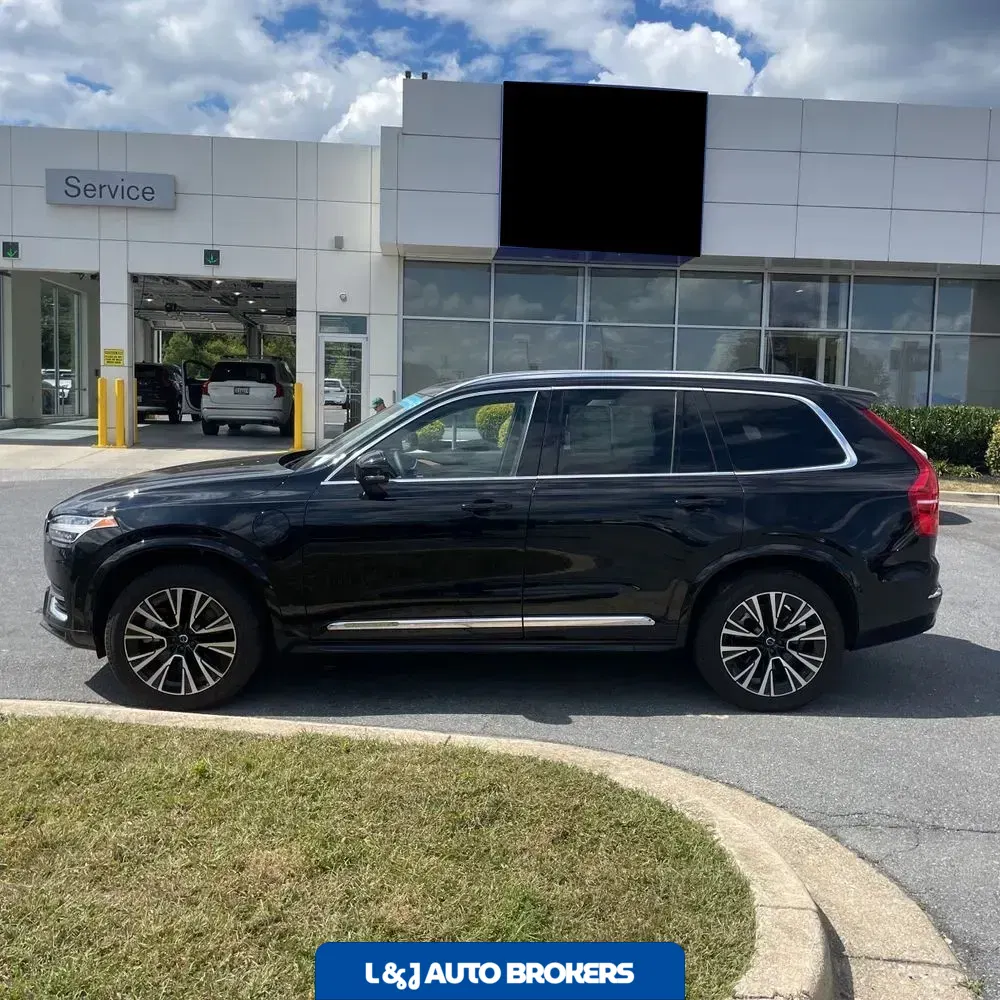 2024 Volvo XC90 T8 - Plus PHEV