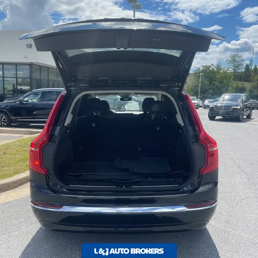 2024 Volvo XC90 T8 - Plus PHEV