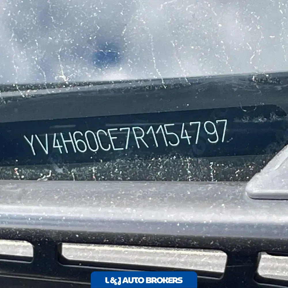 2024 Volvo XC90 T8 - Plus PHEV