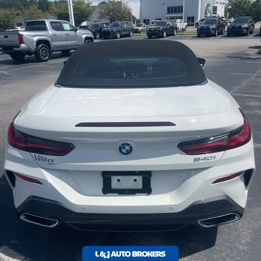 2022 BMW 8-Series 840i