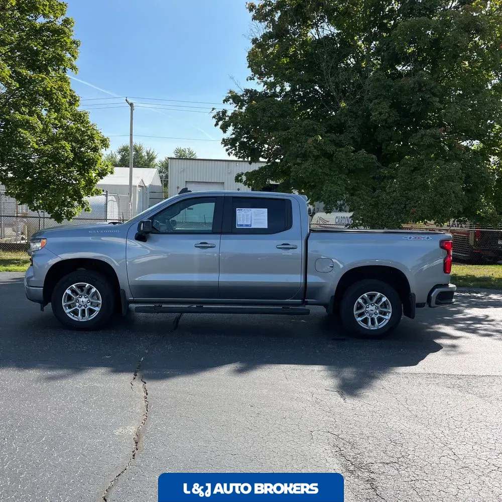 2024 Chevrolet Silverado 1500 RST