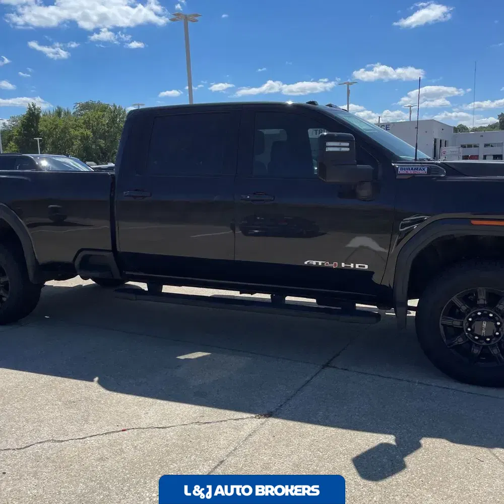 2024 GMC Sierra 2500 AT4