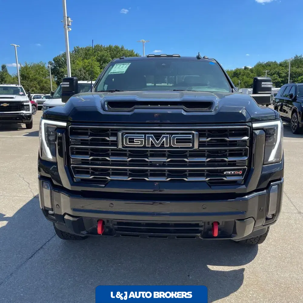 2024 GMC Sierra 2500 AT4