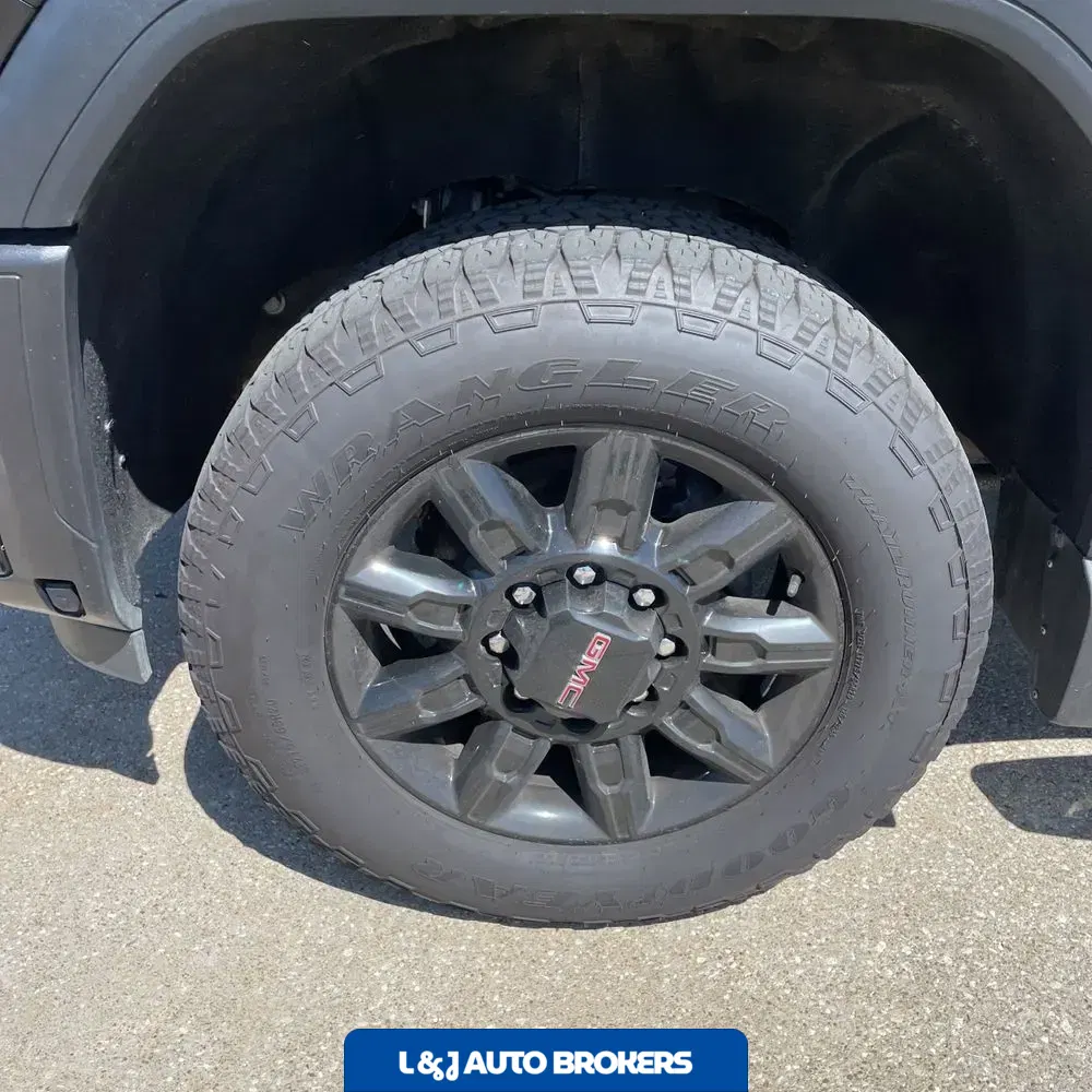 2024 GMC Sierra 2500 AT4