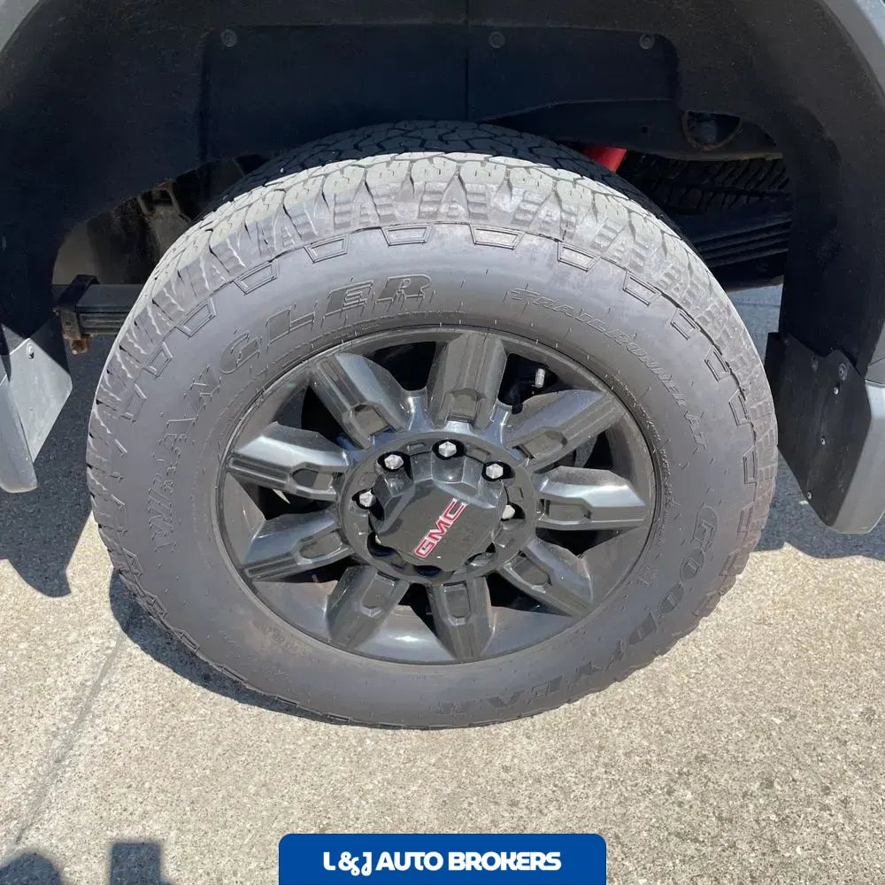 2024 GMC Sierra 2500 AT4