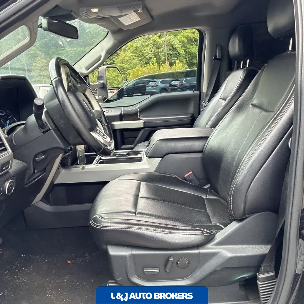 2021 Ford F-350 Super Duty Lariat