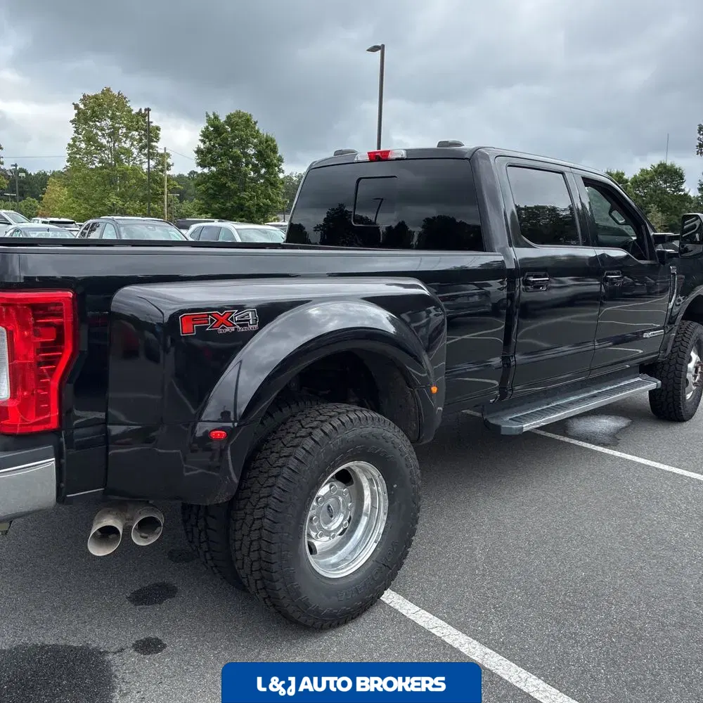2021 Ford F-350 Super Duty Lariat