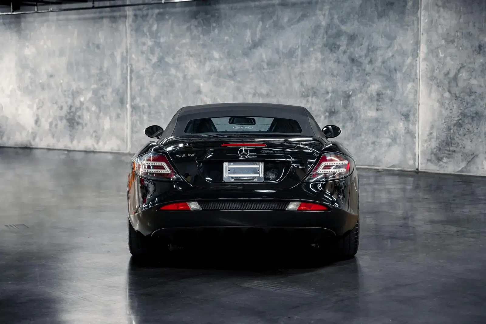 11k-Mile 2008 Mercedes-Benz SLR McLaren Roadster