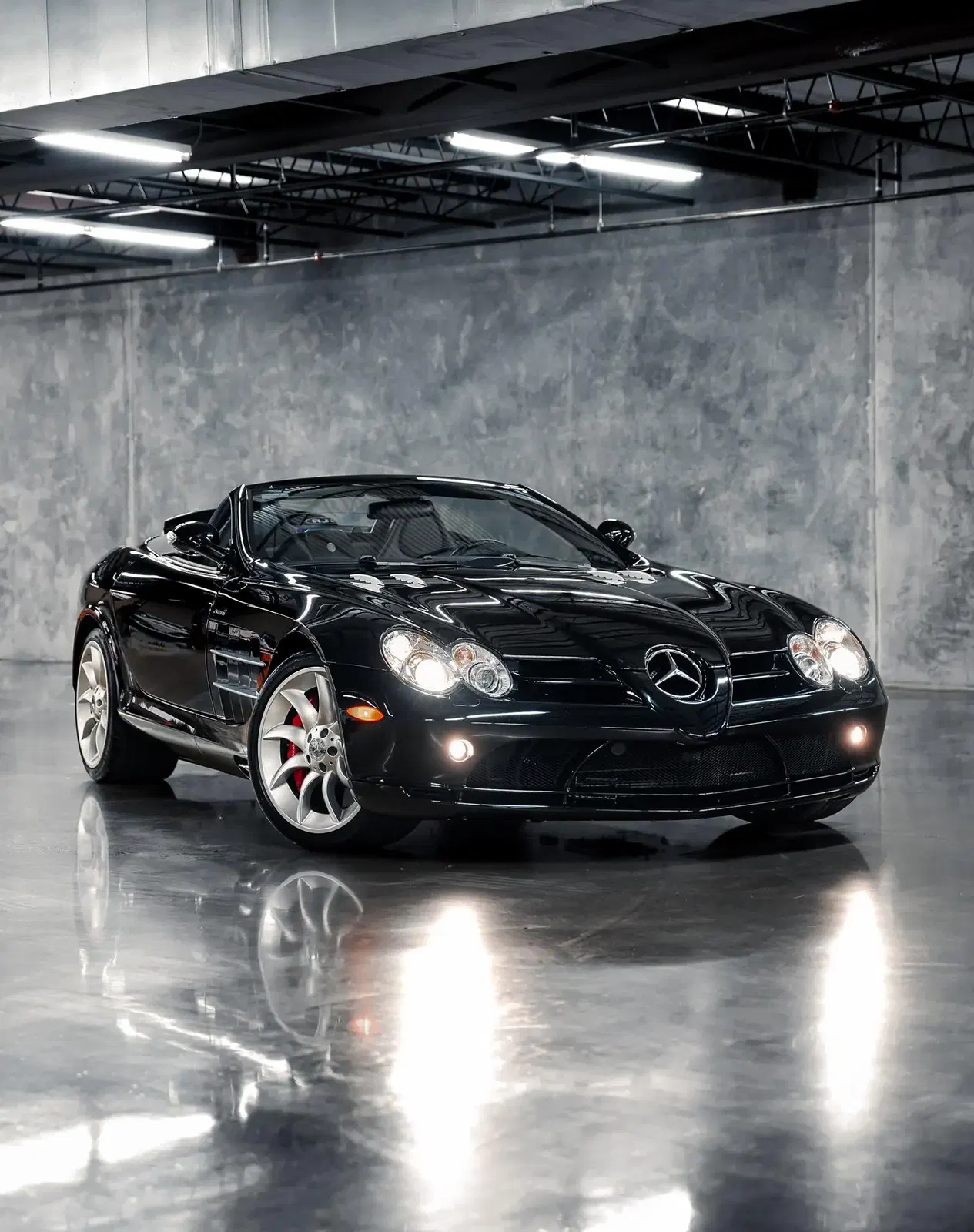 11k-Mile 2008 Mercedes-Benz SLR McLaren Roadster