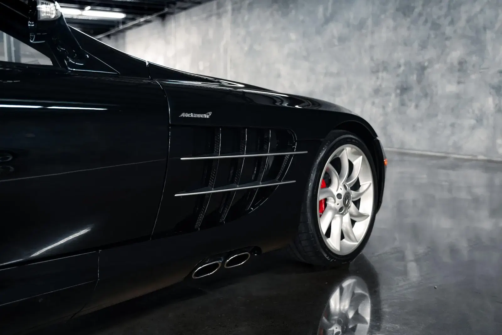 11k-Mile 2008 Mercedes-Benz SLR McLaren Roadster