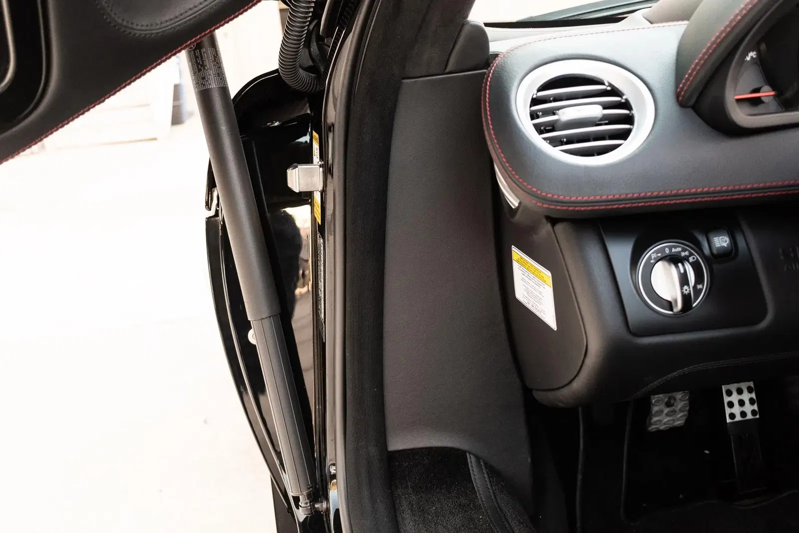 11k-Mile 2008 Mercedes-Benz SLR McLaren Roadster