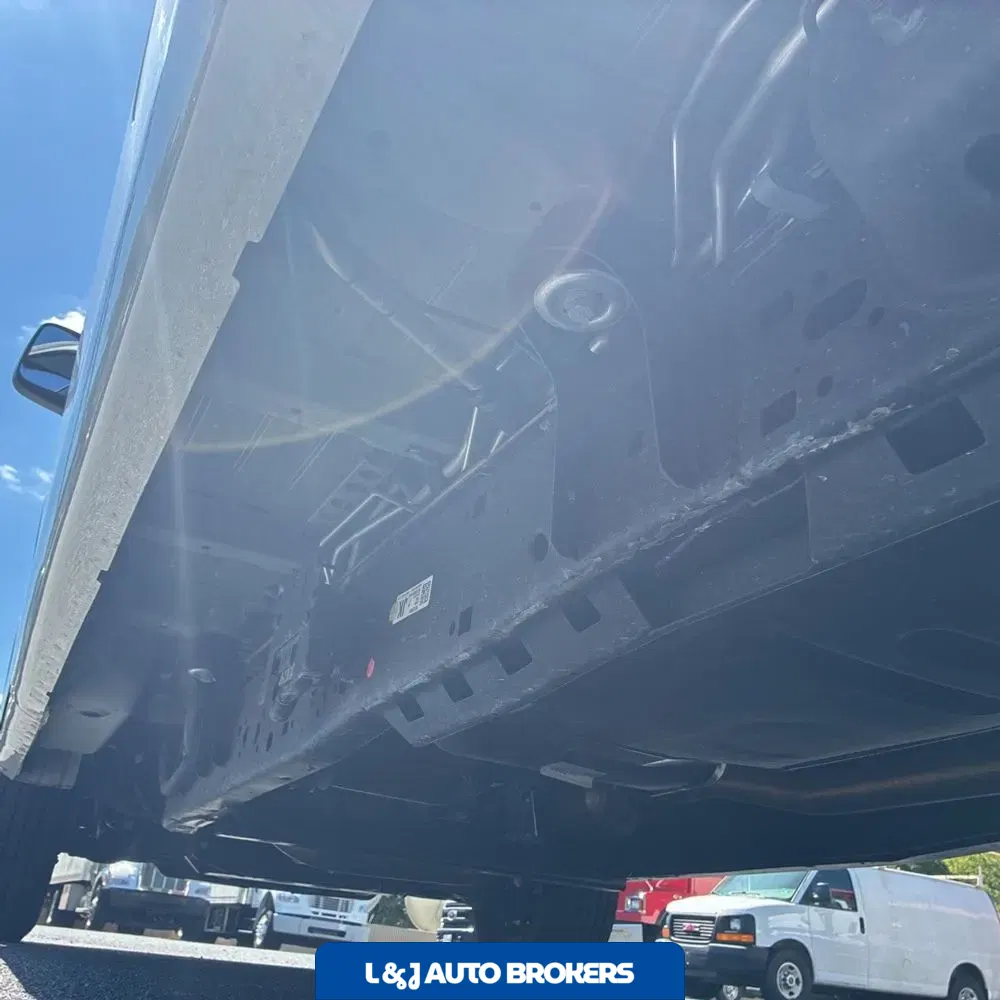 2025 Chevrolet Express LS 3500
