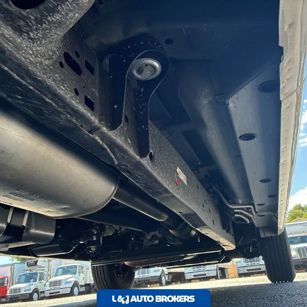2025 Chevrolet Express LS 3500