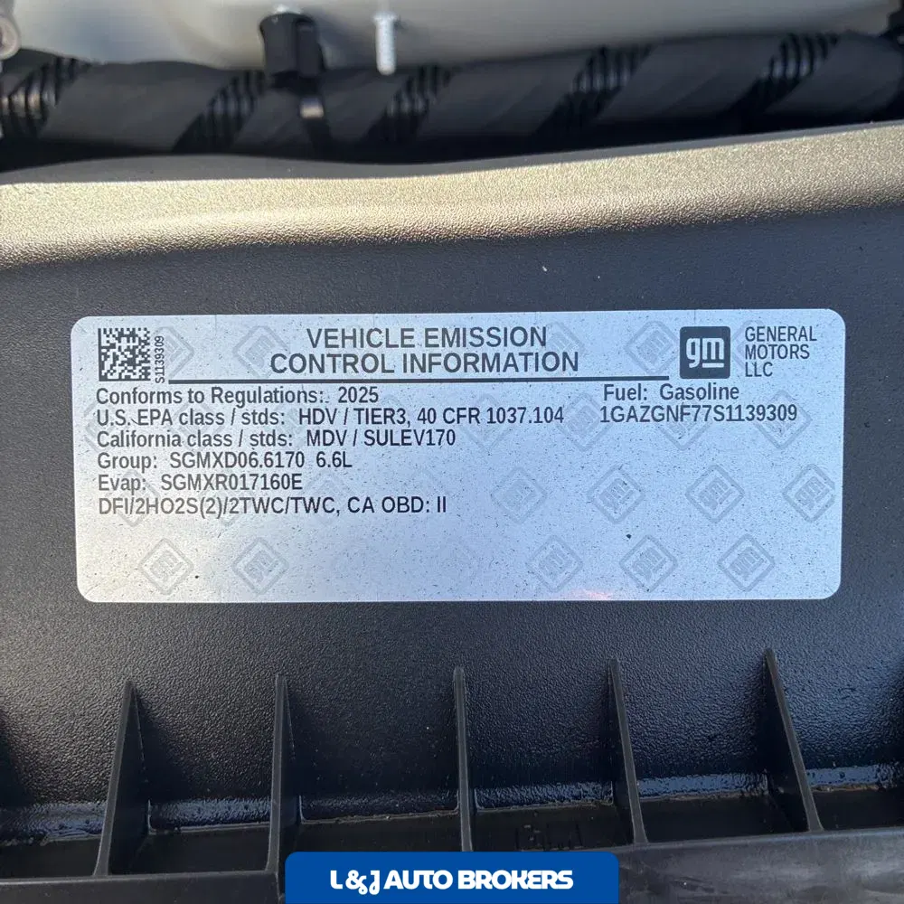 2025 Chevrolet Express LS 3500