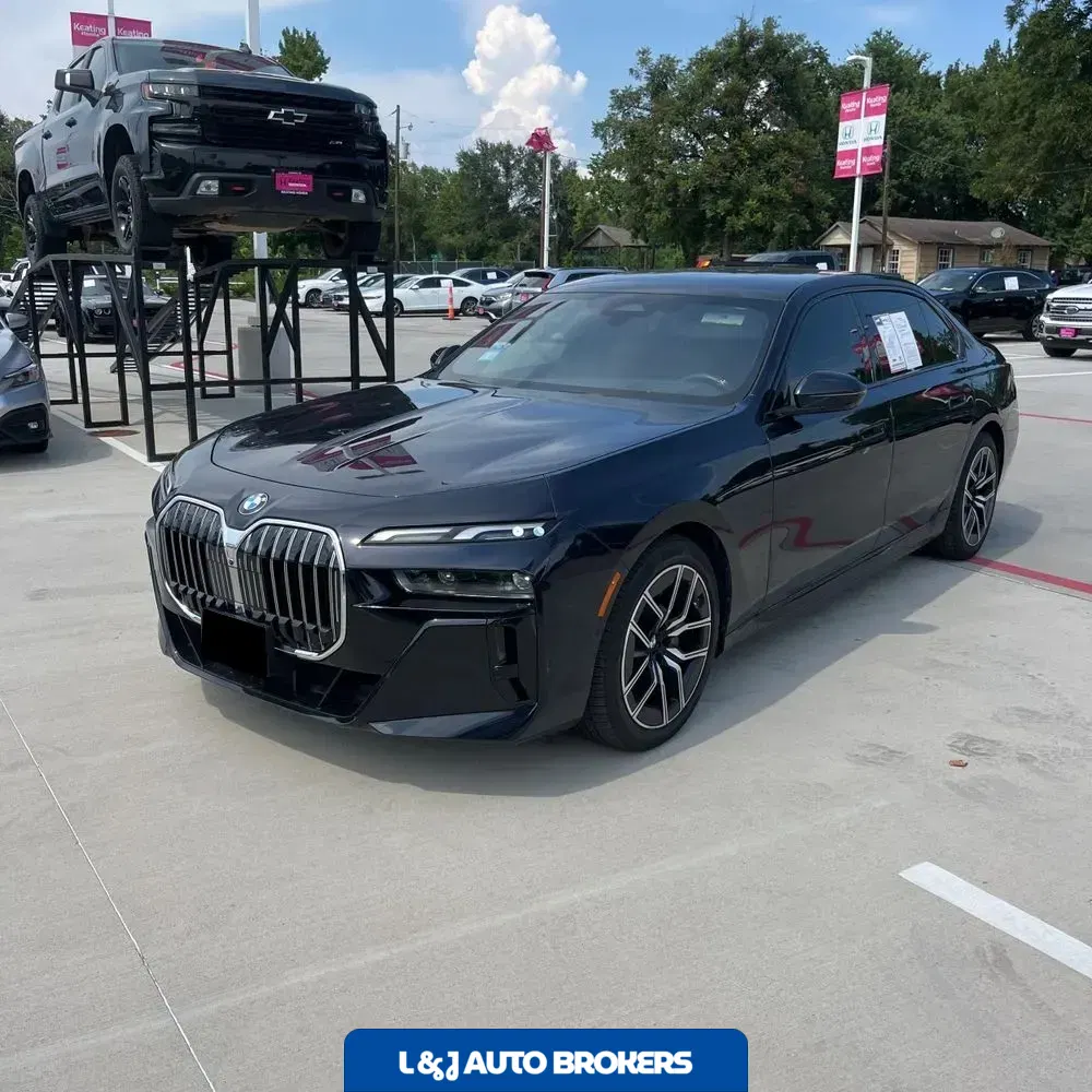 2024 BMW 7-Series 740i