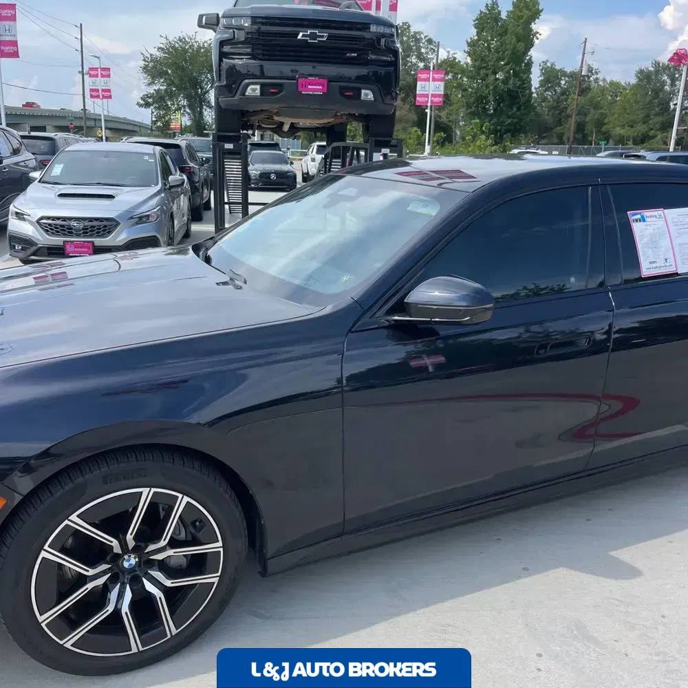 2024 BMW 7-Series 740i