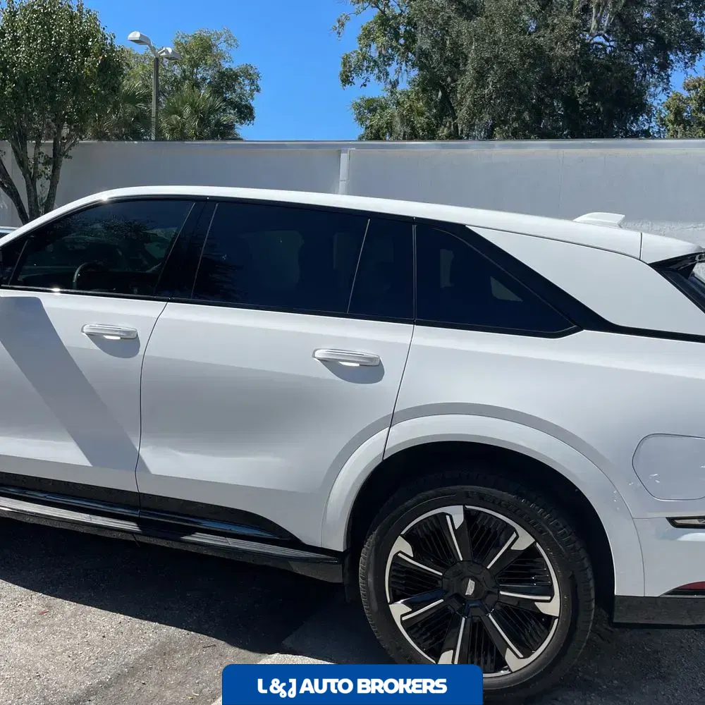 2025 Cadillac Escalade IQ Sport 1