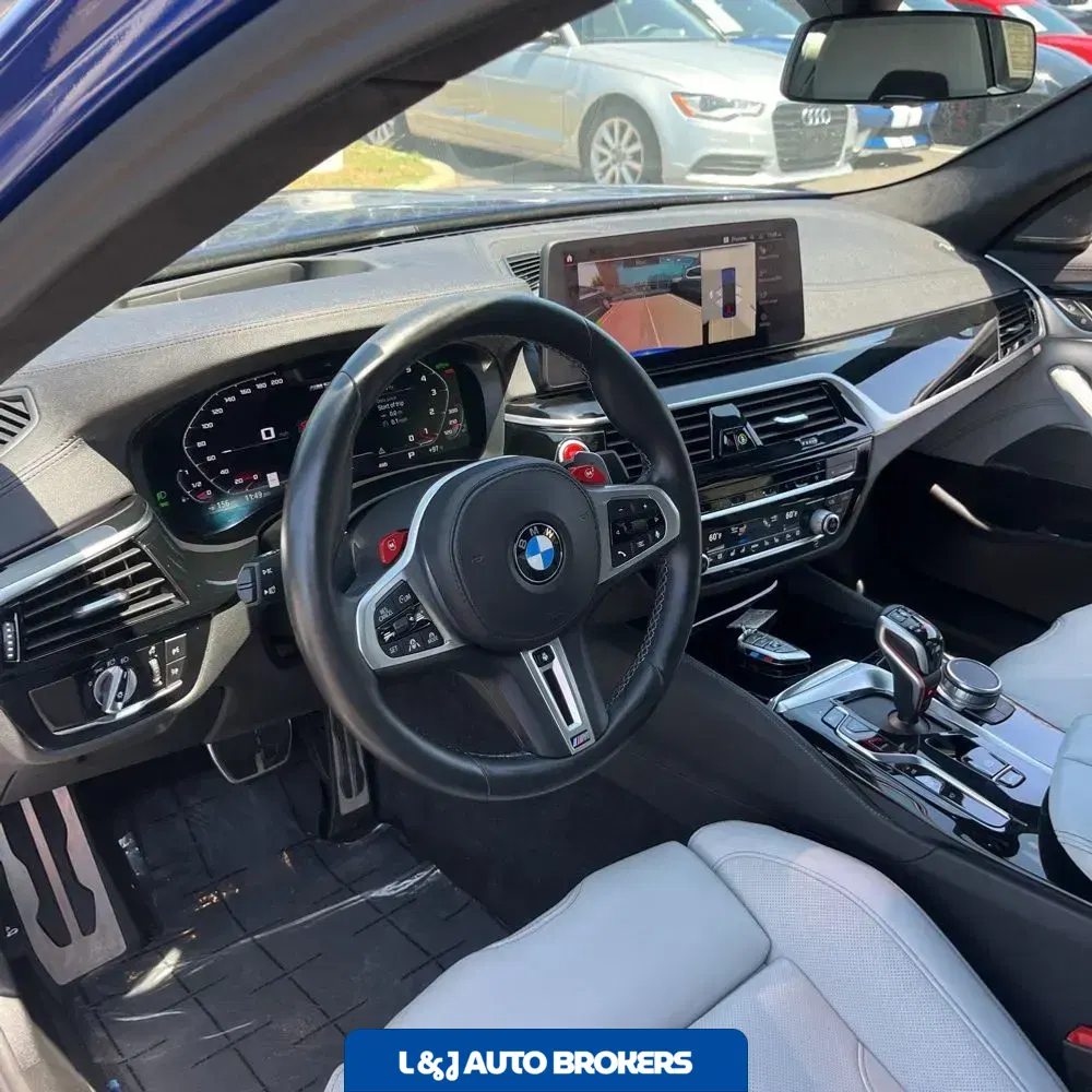 2022 BMW M5 Base
