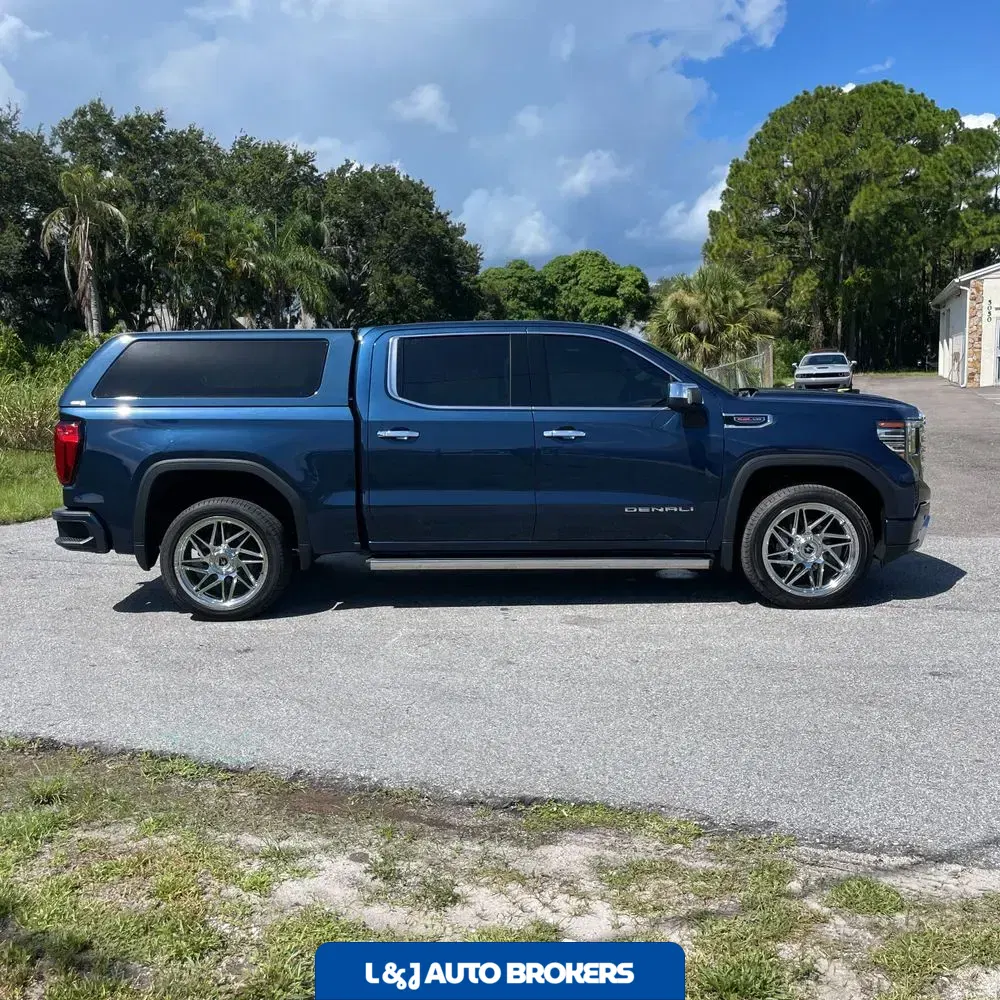 2023 GMC Sierra 1500 Denali
