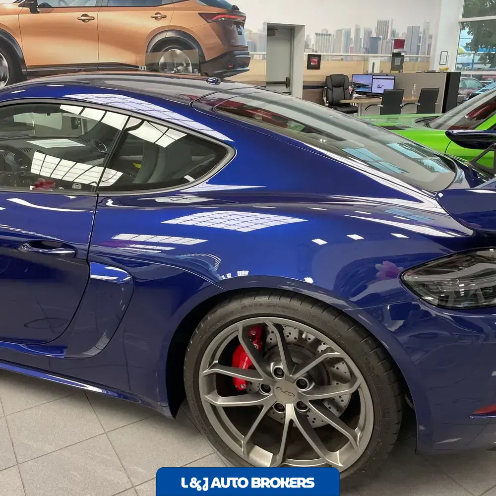 2021 Porsche 718 Cayman GT4
