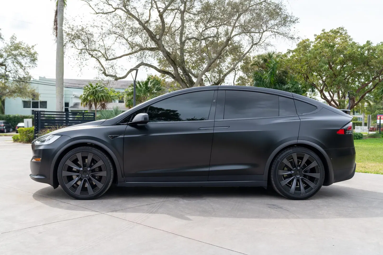 2022 Tesla Model X Plaid