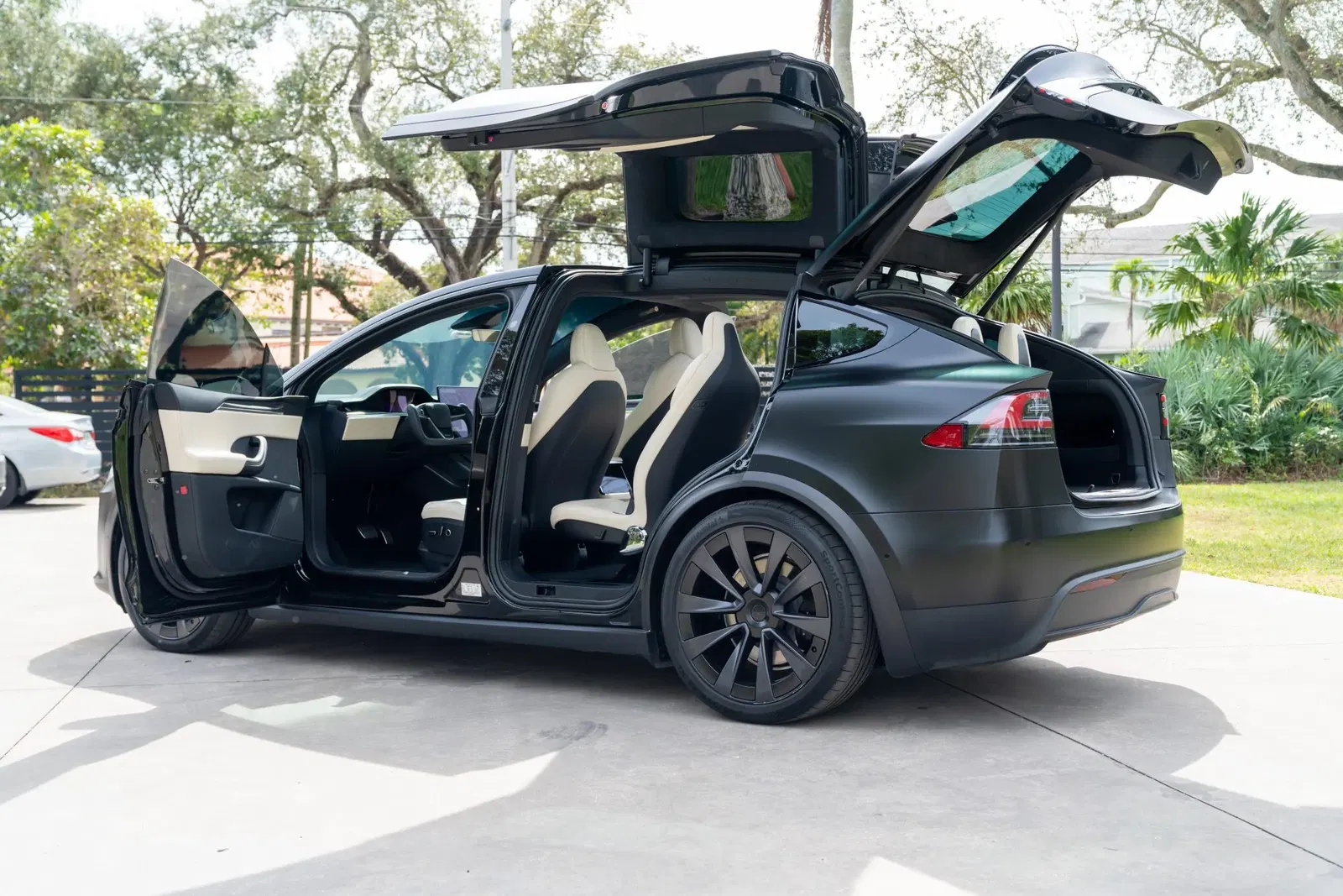 2022 Tesla Model X Plaid