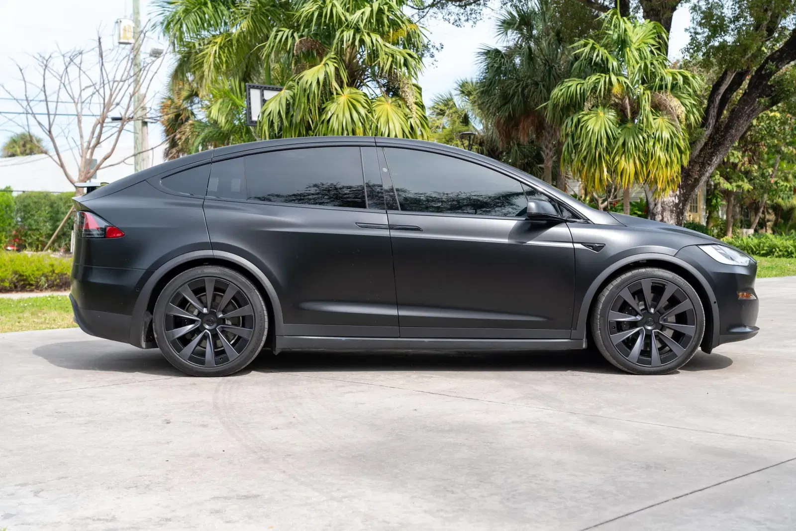 2022 Tesla Model X Plaid