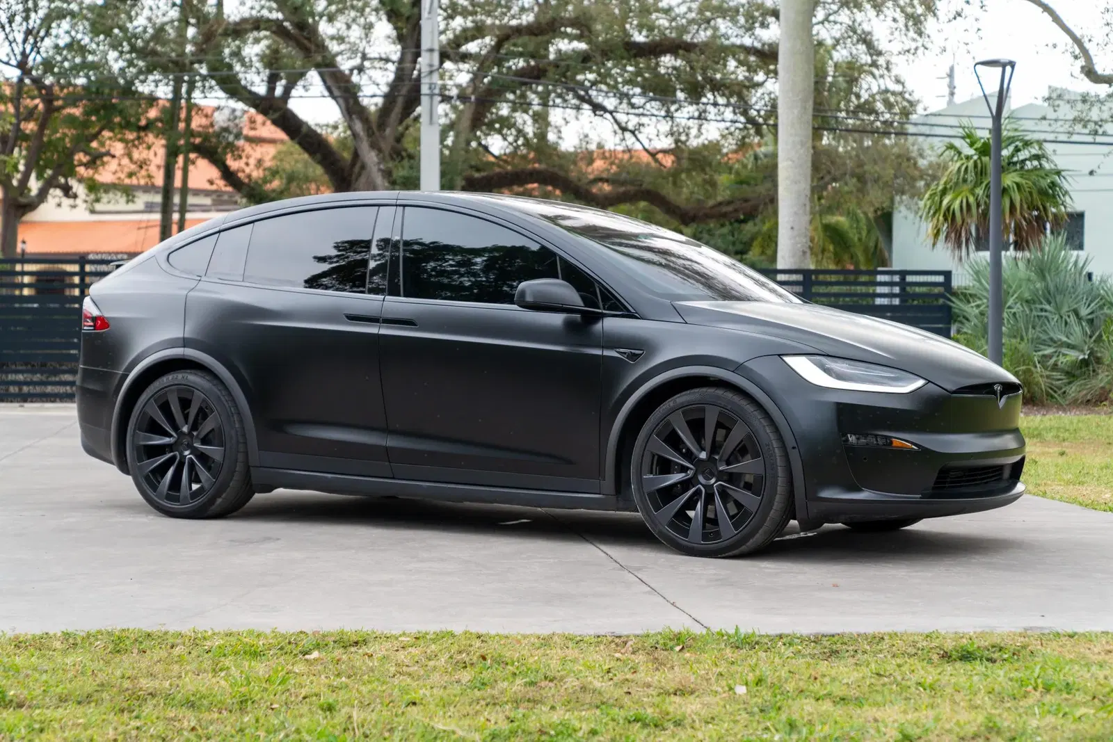 2022 Tesla Model X Plaid