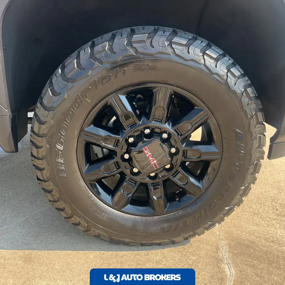 2025 GMC Sierra 2500HD AT4