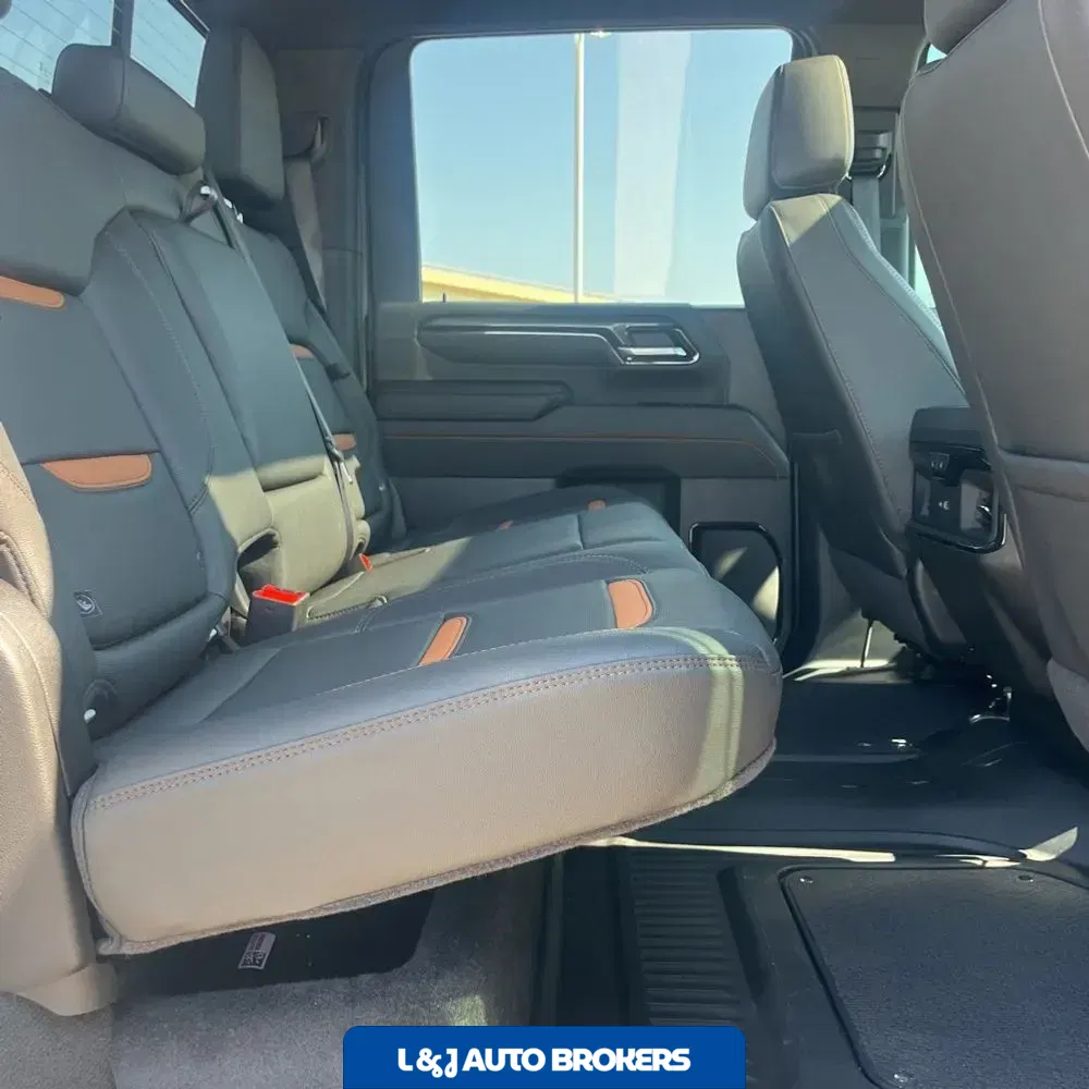 2025 GMC Sierra 2500HD AT4