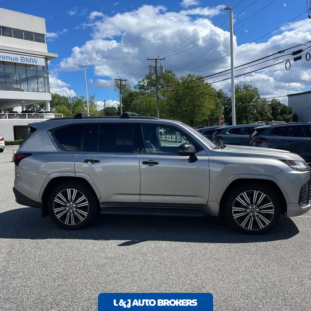 2023 Lexus LX 600 Luxury