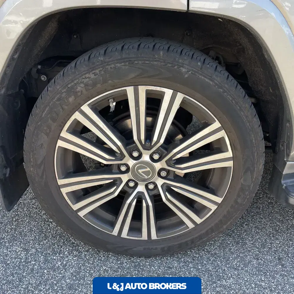 2023 Lexus LX 600 Luxury