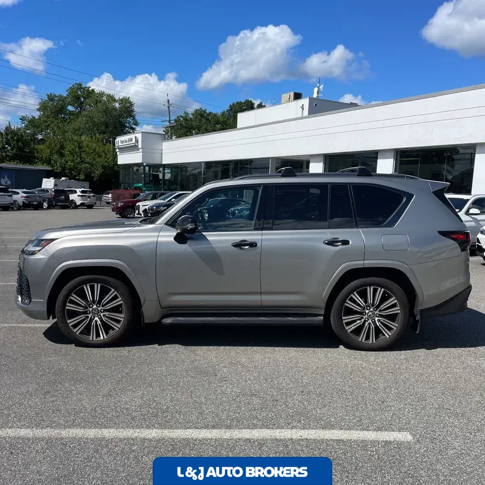 2023 Lexus LX 600 Luxury