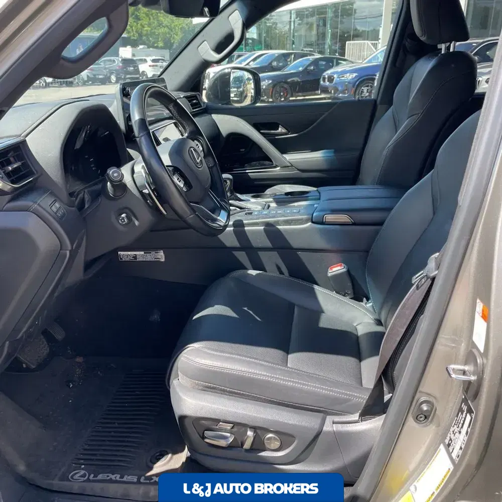 2023 Lexus LX 600 Luxury