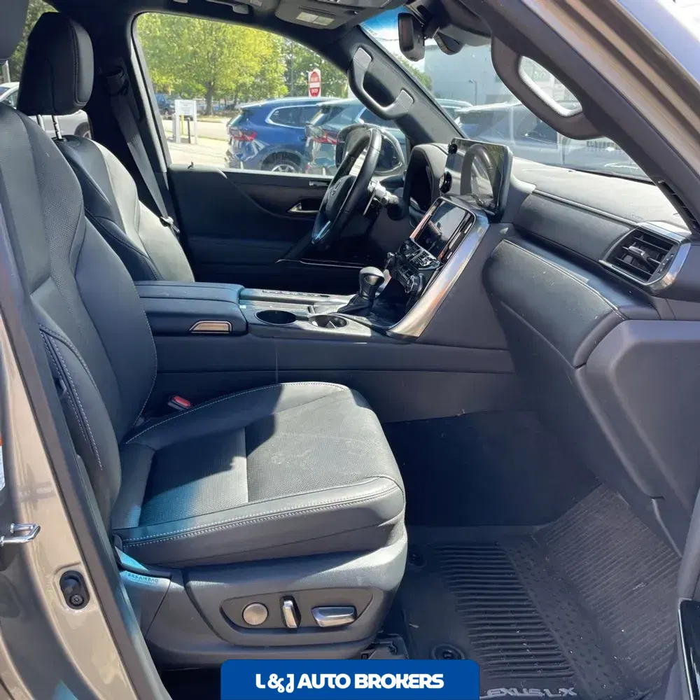 2023 Lexus LX 600 Luxury