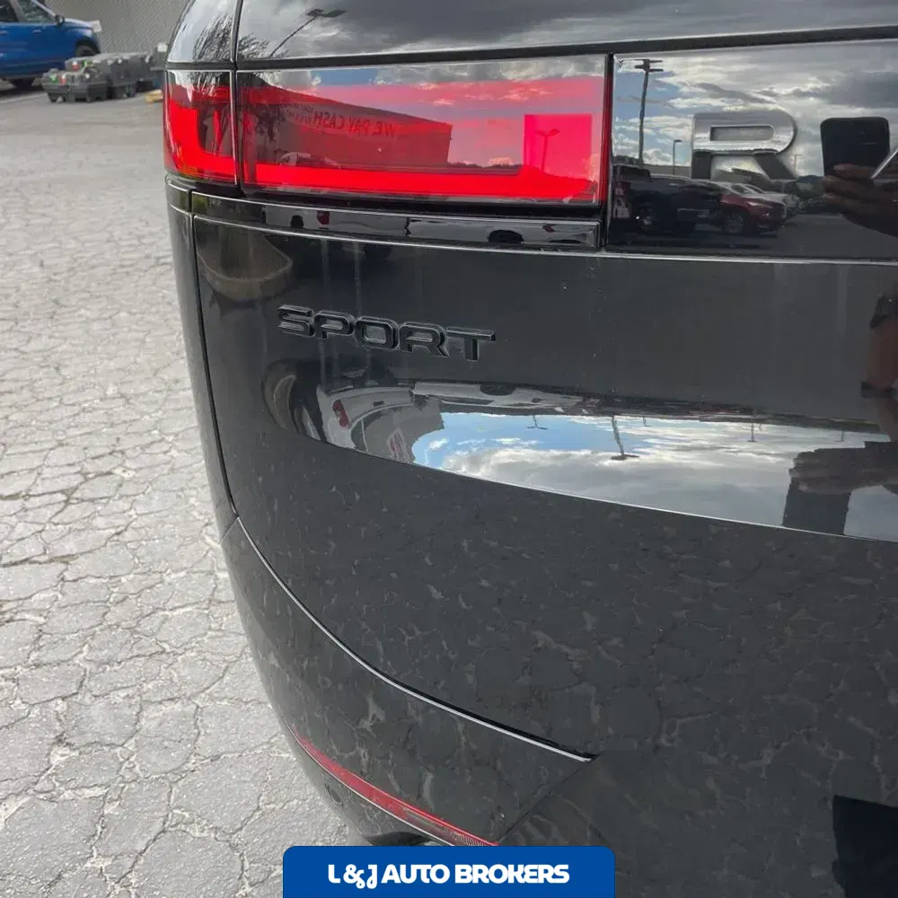 2023 Land Rover Range Rover Sport SE DYN
