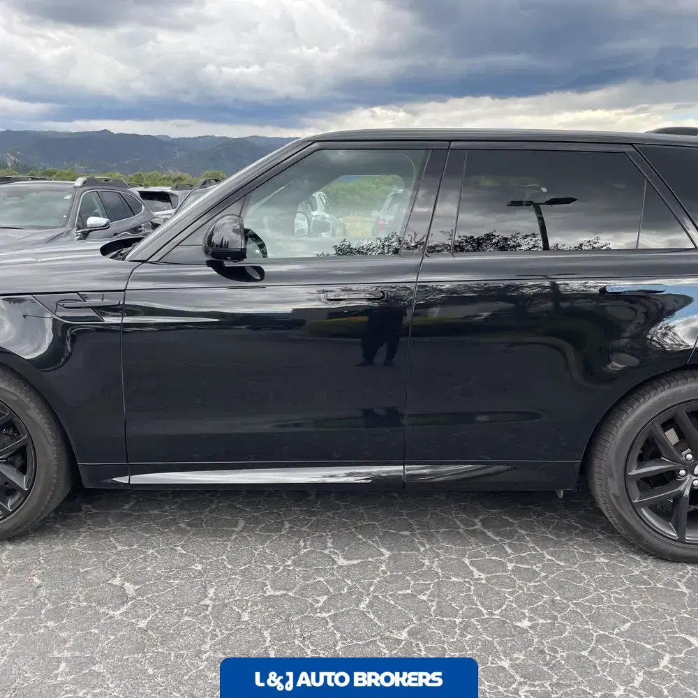 2023 Land Rover Range Rover Sport SE DYN