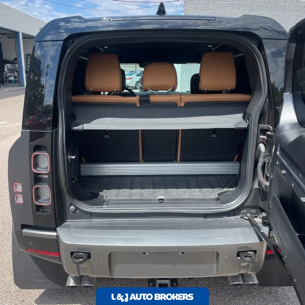 2024 Land Rover Defender 90 V8 Carpathian Edition