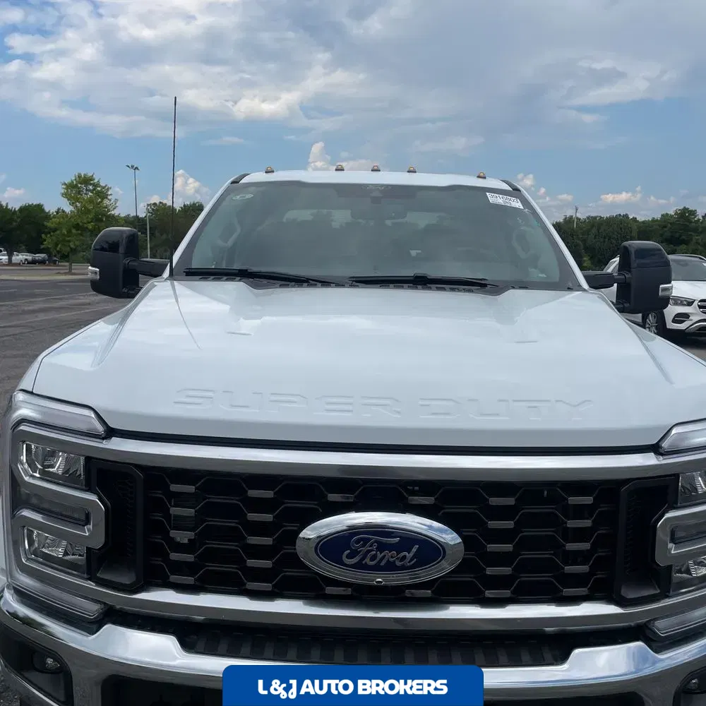 2025 Ford F-450 Super Duty Lariat