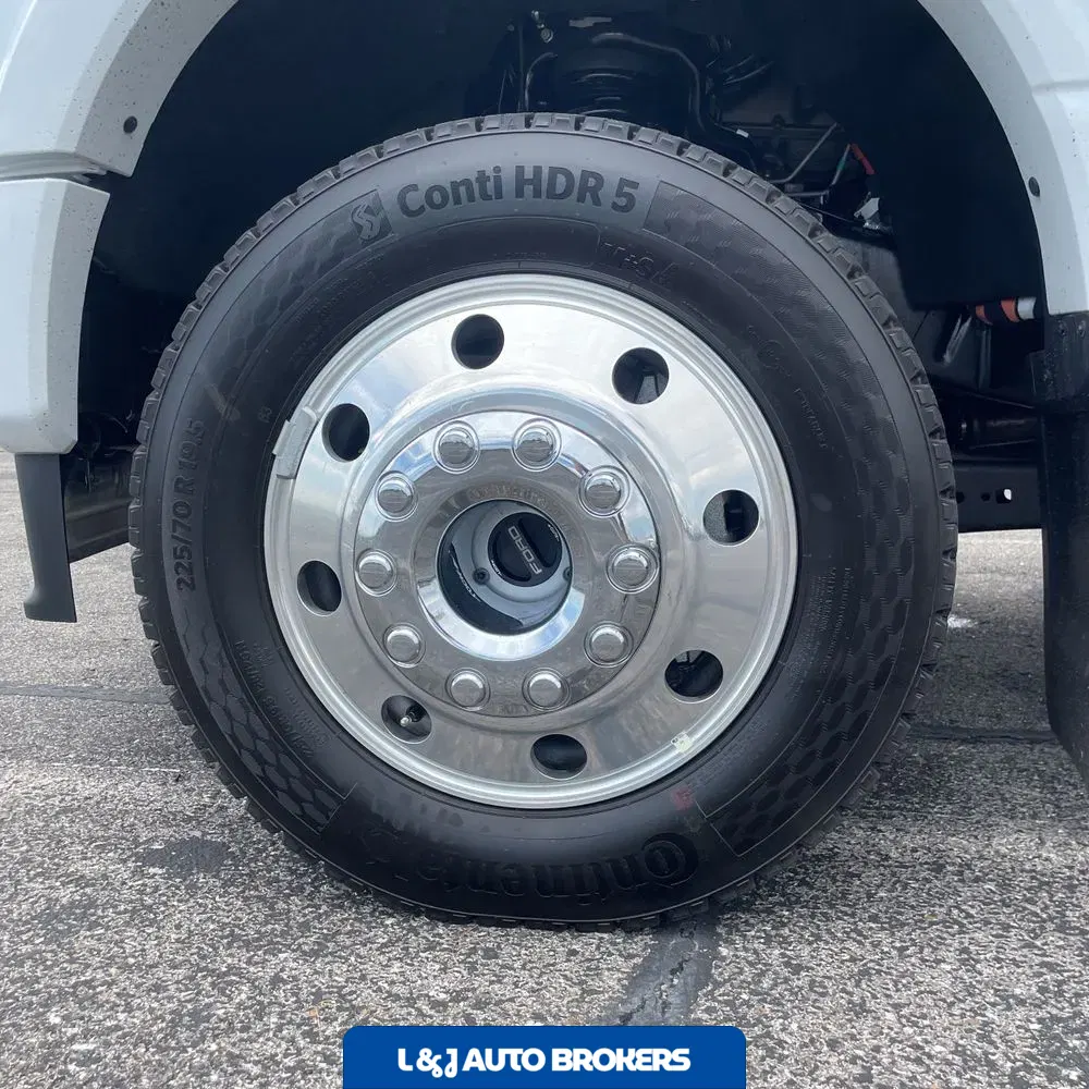 2025 Ford F-450 Super Duty Lariat