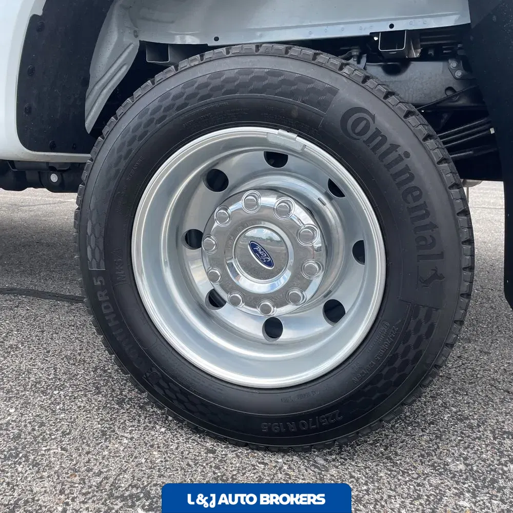 2025 Ford F-450 Super Duty Lariat