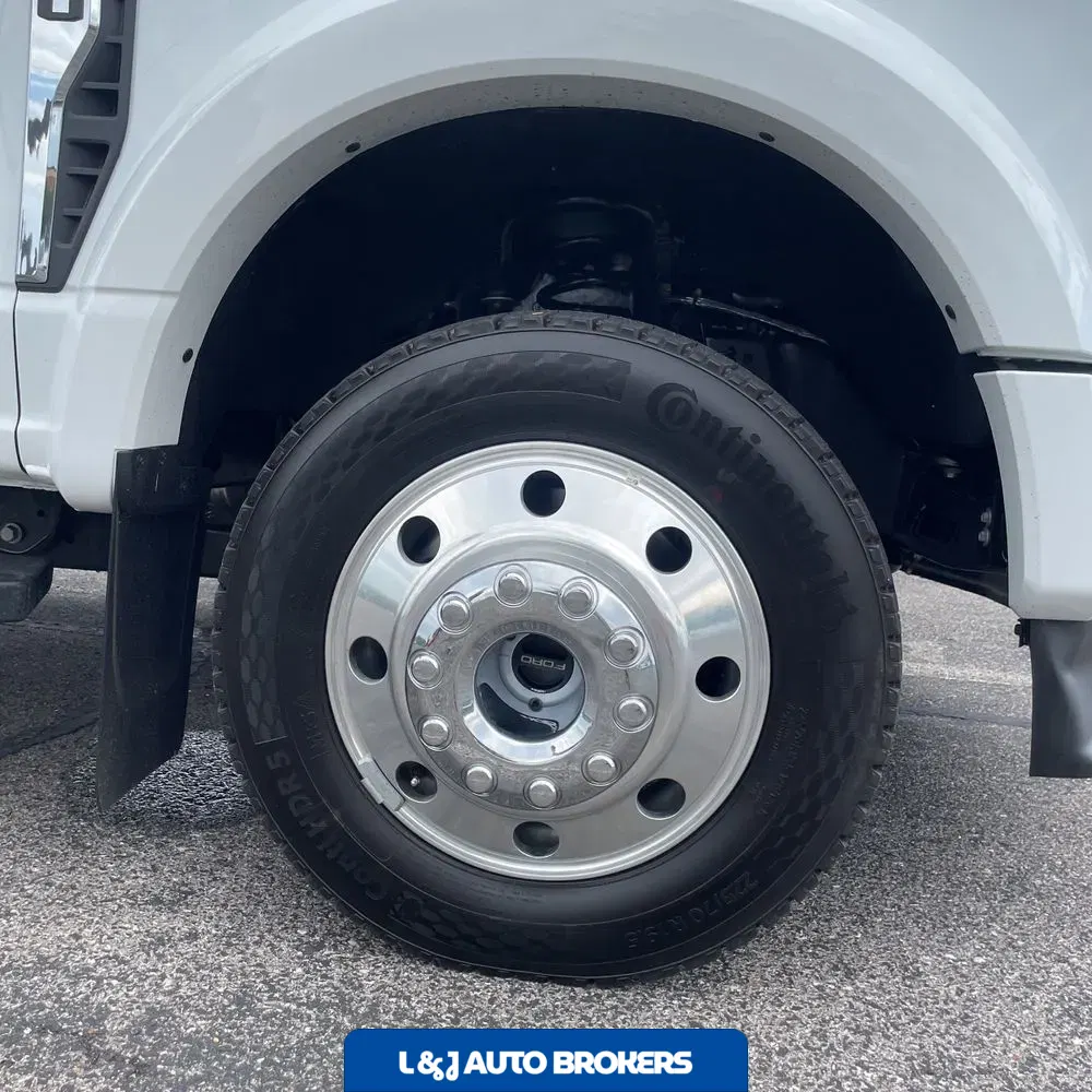 2025 Ford F-450 Super Duty Lariat