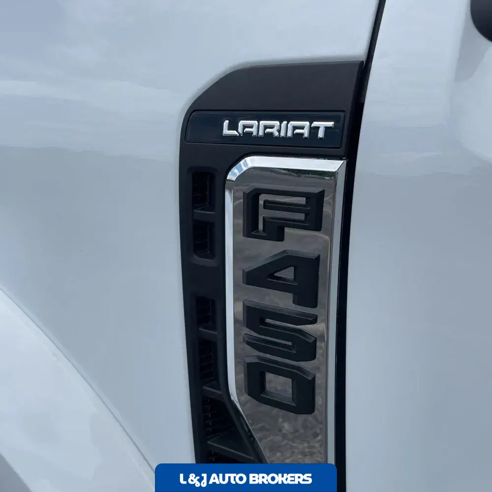 2025 Ford F-450 Super Duty Lariat